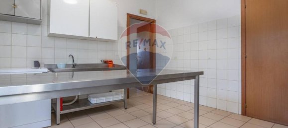 9 rooms Villa in Ripa Teatina, Italy No. 15099 7