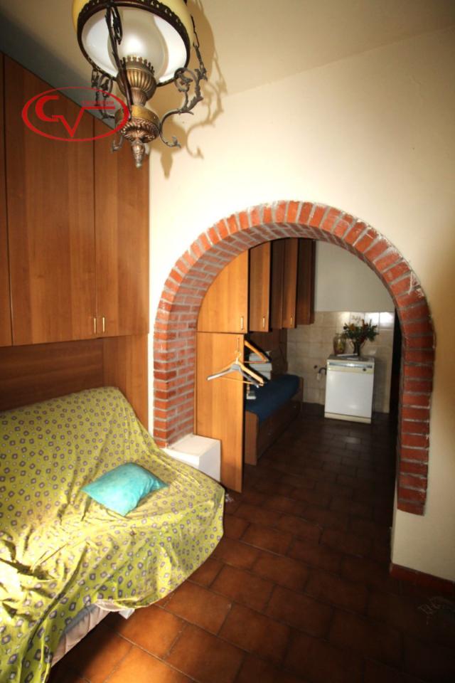 3 rooms Apartment in Montevarchi, Italy No. 235100