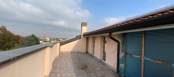 3-salle Appartement à Abbiategrasso, Italy No. 7839 10