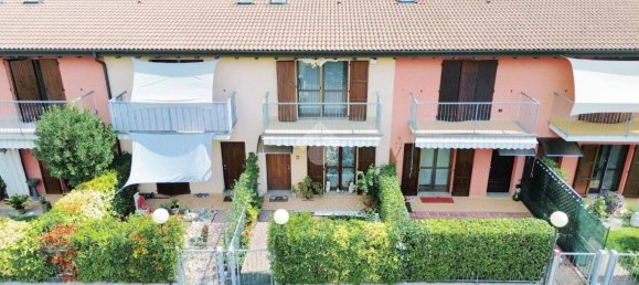 2 Schlafzimmer Villa in Parma, Italy, Nr. 371663 31