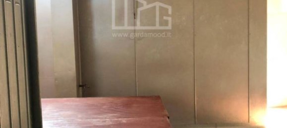 Propiedad comercial de 5 habitaciónes en Brandico, Italy No. 116601 15