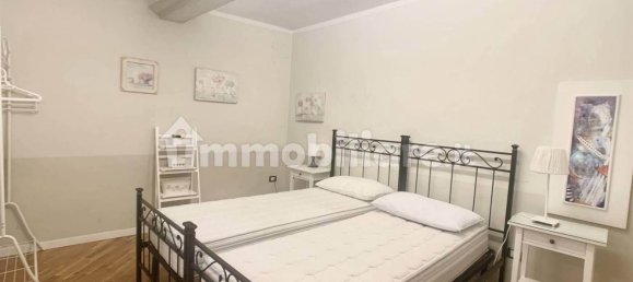 5 bedrooms Apartment in Florence, Italy No. 315938 3