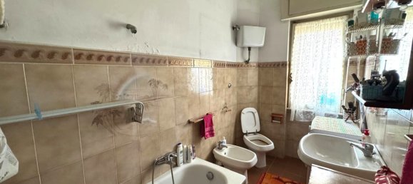 3 rooms Apartment in Rome, Italy No. 24637 44