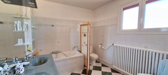 4 bedrooms House in Segre, France No. 340469 11