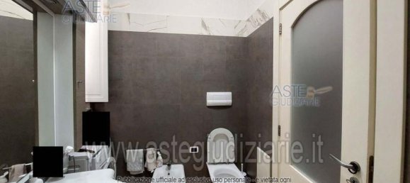 3 rooms Apartment in Pozzuoli, Italy No. 261162 3