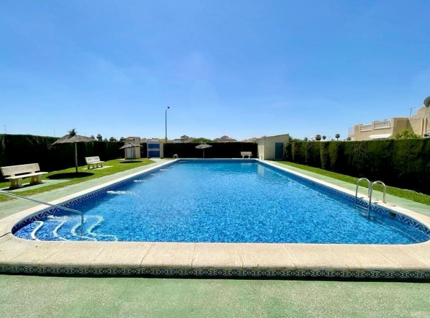 2 bedrooms Bungalow in Torrevieja, Spain No. 243164