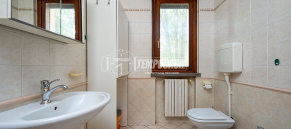 3 rooms Apartment in Reggio Emilia, Italy No. 266227 12