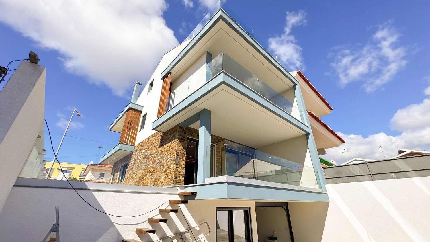 3 bedrooms House in Cascais, Portugal No. 251694