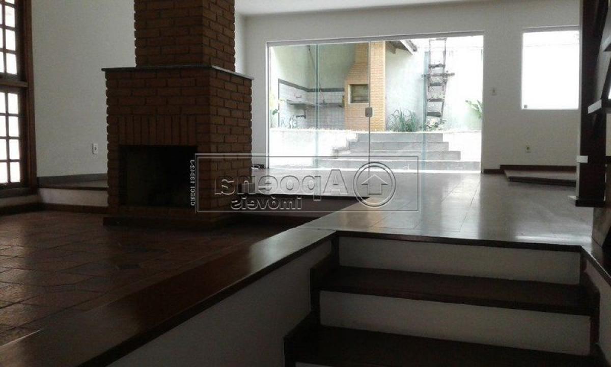 Casa de 4 dormitorios en Sao Paulo, Brazil No. 497779