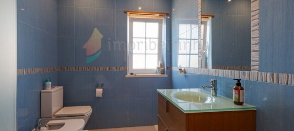 3 bedrooms House in Colares, Portugal No. 49613 23