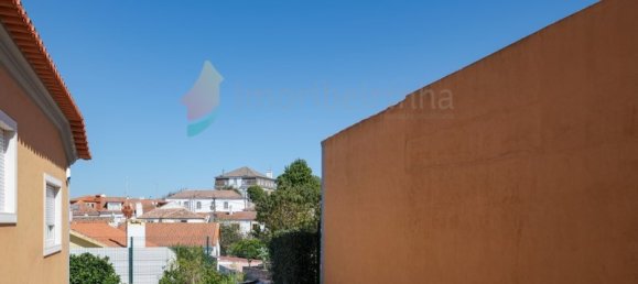 3 bedrooms House in Colares, Portugal No. 49613 6