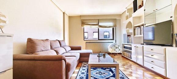 Квартира с 3 спальнями в Логроньо, Испания № 150050 2