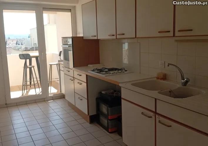 3 bedrooms Apartment in Matosinhos, Portugal No. 354740