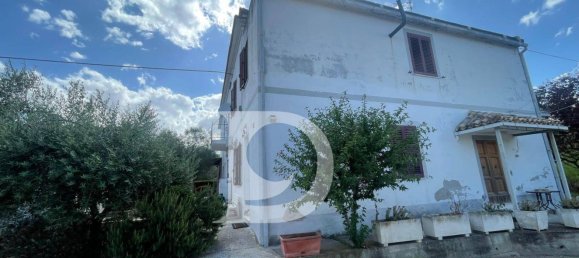 Apartamento de 9 habitaciónes en Loreto Aprutino, Italy No. 288394 44