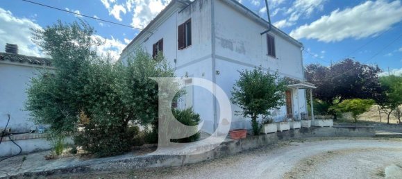 Apartamento de 9 habitaciónes en Loreto Aprutino, Italy No. 288394 45