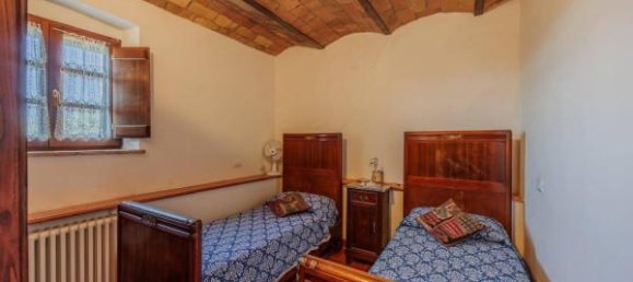 3 rooms Apartment in Cinigiano, Italy No. 108282 6