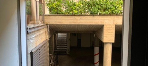 25m² Garage in Turin, Italy No. 352367 2