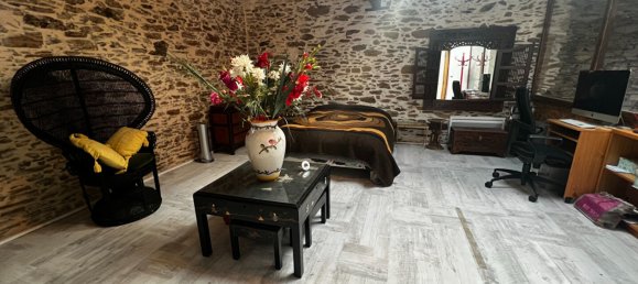 3 bedrooms House in Maine-et-Loire, France No. 43685 8