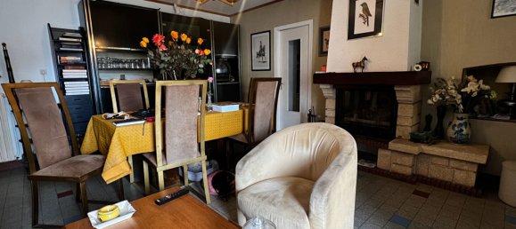 3 bedrooms House in Maine-et-Loire, France No. 43685 3