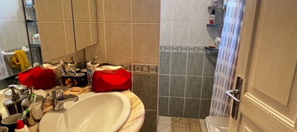 3 bedrooms House in Maine-et-Loire, France No. 43685 5