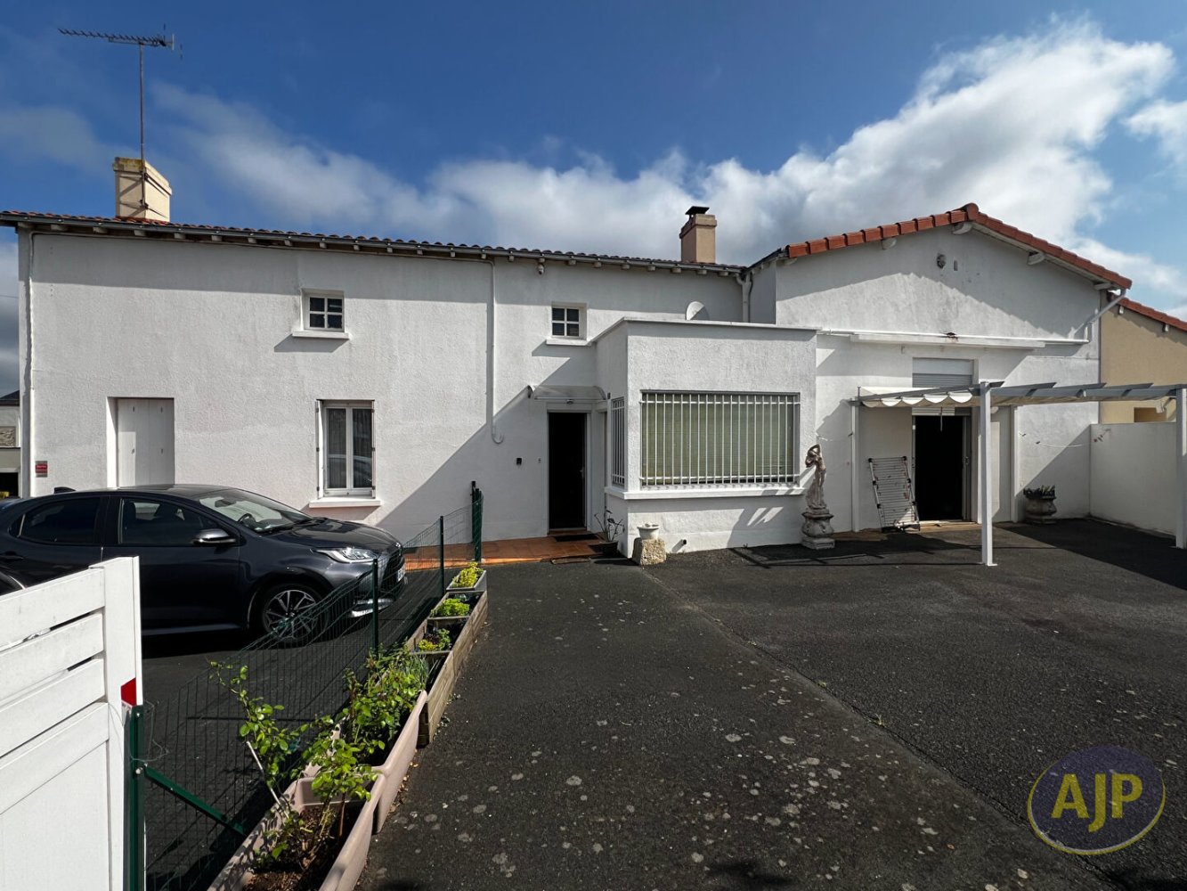 3 bedrooms House in Maine-et-Loire, France No. 43685