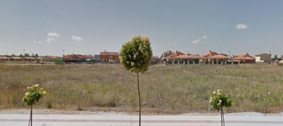 Terrain à Aldeamayor de San Martin, Spain 2153m² No. 73850 3