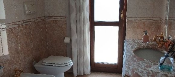 5-Zimmer Haus in Capriglia Irpina, Italy, Nr. 297798 3