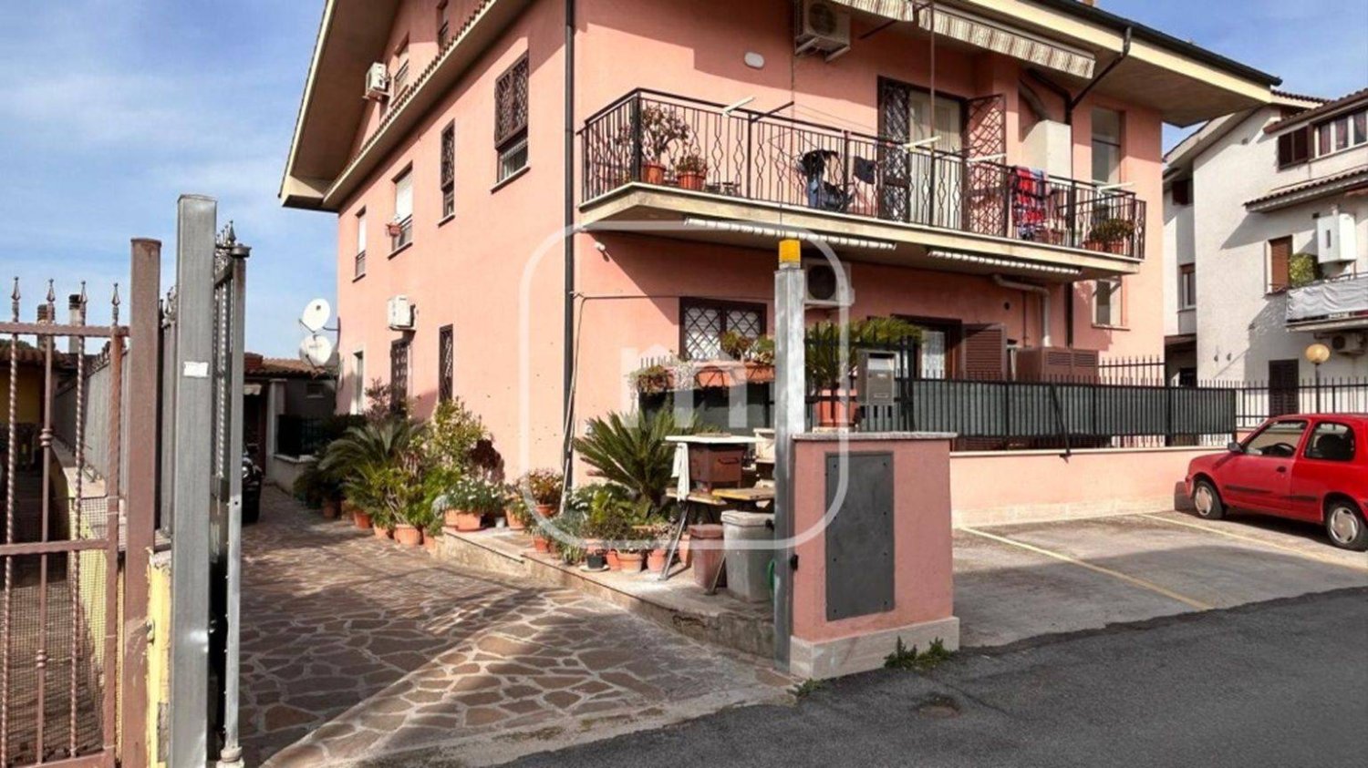 3 bedrooms Apartment in Guidonia Montecelio, Italy No. 157641
