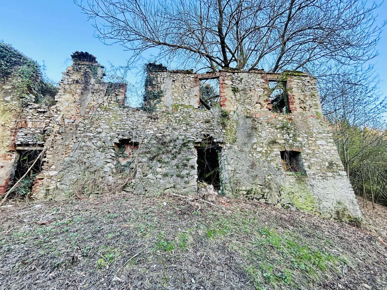 Casa de 2 habitaciónes en Garessio, Italy No. 116641