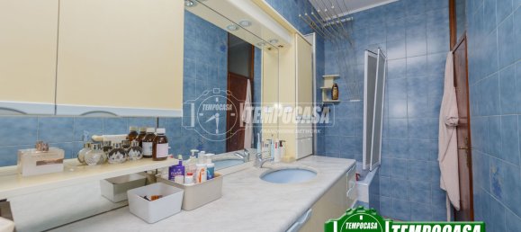 4 rooms Apartment in Milan, Italy No. 293699 2
