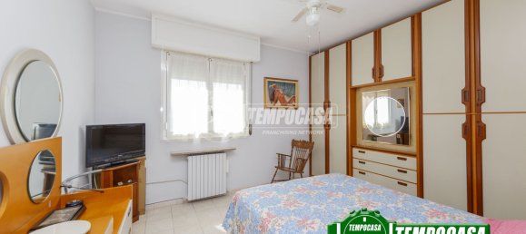 4 rooms Apartment in Milan, Italy No. 293699 7
