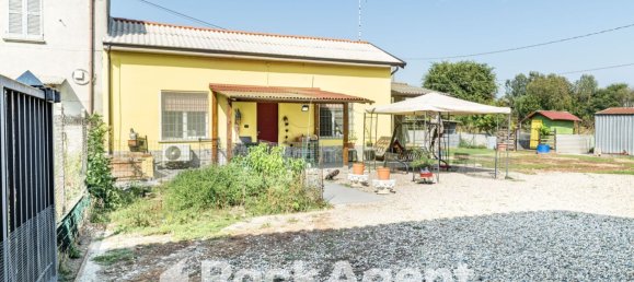 2 rooms House in Mezzanino, Italy No. 13243 14