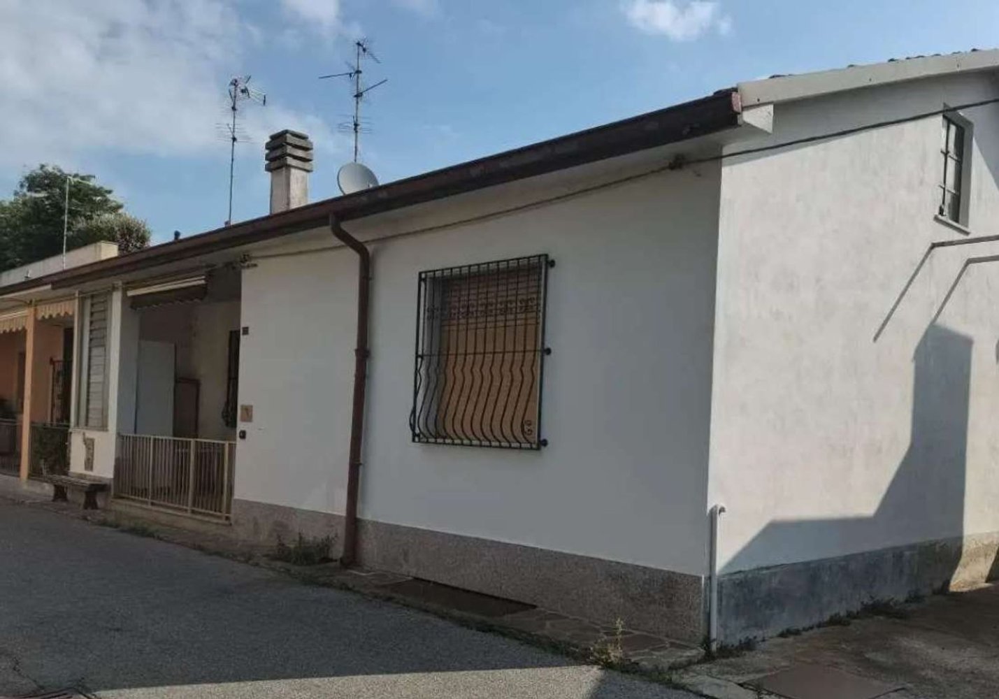 2-salle Appartement à Macherio, Italy No. 7703