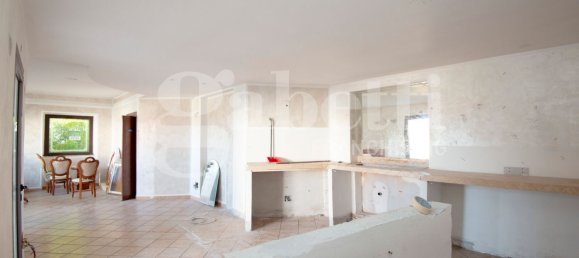 Дом с 10 комнатами в Темпьо Паузания, Италия № 81476 29