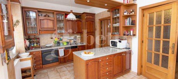 Дом с 10 комнатами в Темпьо Паузания, Италия № 81476 3