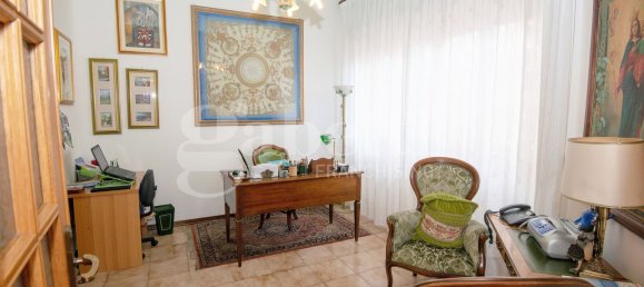 Дом с 10 комнатами в Темпьо Паузания, Италия № 81476 24