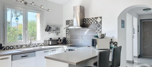 5 bedrooms Villa in Lecci, France No. 239418 6