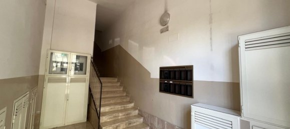 Apartamento de 3 habitaciónes en Molfetta, Italy No. 270222 2