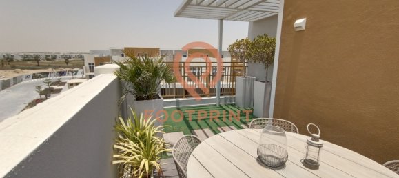 3 Schlafzimmer Stadthaus in Dubai, UAE, Nr. 24556 2