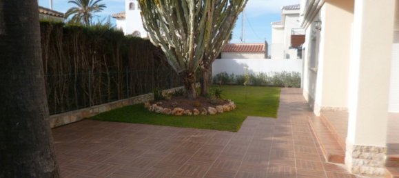 5 Schlafzimmer Villa in Cabo Roig, Spain, Nr. 8646 6