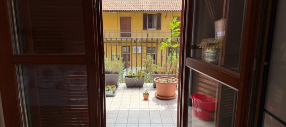 Apartamento T2 em Monza, Italy N.º 378449 4