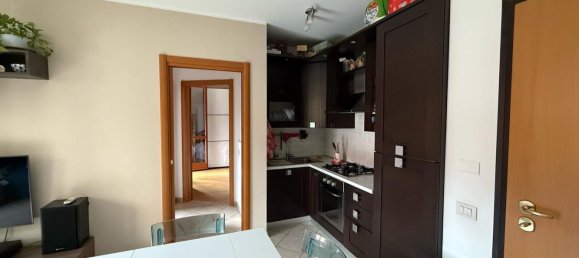 Apartamento T2 em Monza, Italy N.º 378449 11