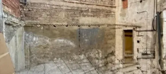 160m² Commercial property in Paterna, Spain No. 134910 3