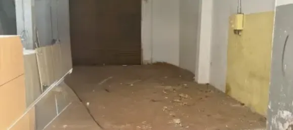 160m² Commercial property in Paterna, Spain No. 134910 4