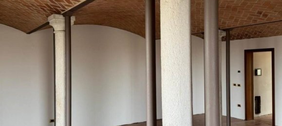 Apartamento de 3 habitaciónes en Borgo Virgilio, Italy No. 227154 4