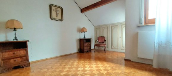 4 غرف نوم شقة في Genoa, Italy رقم 339974 22