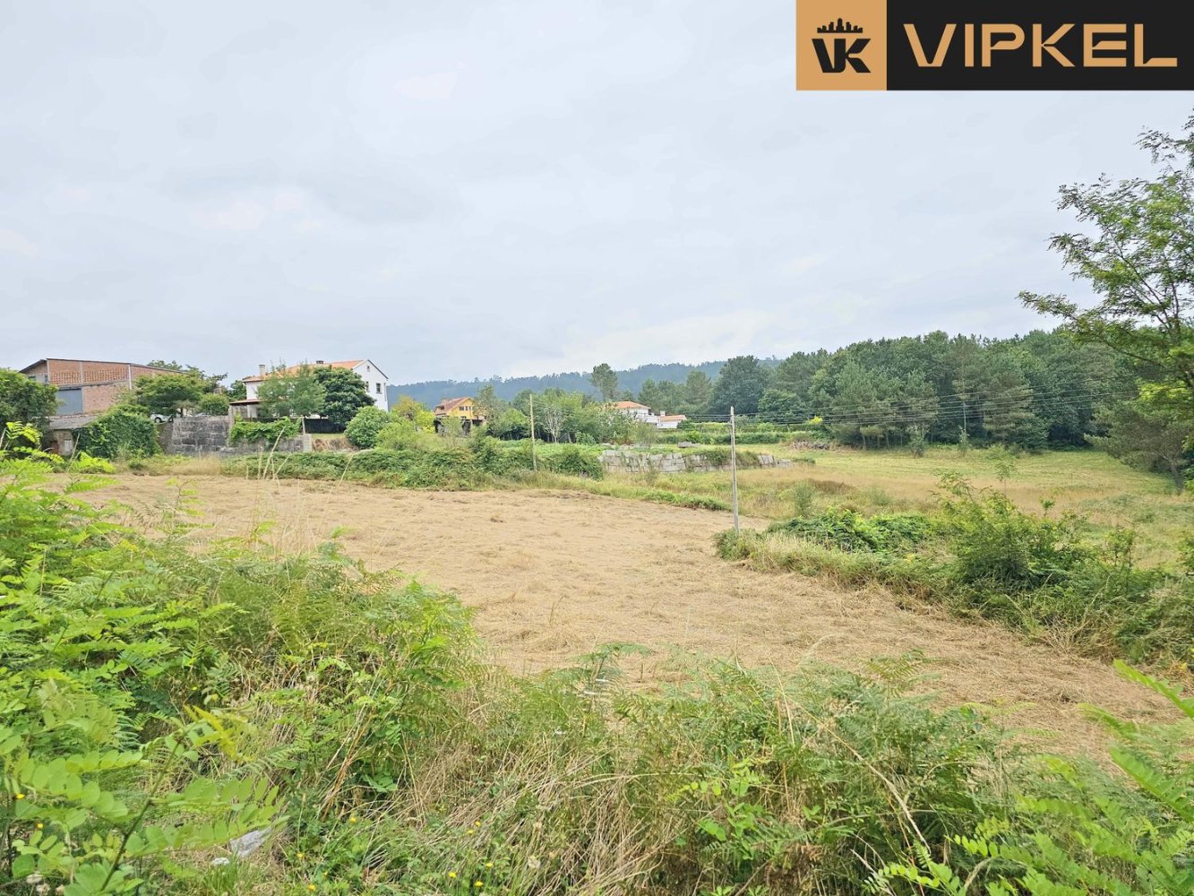 3371m² Land in Brion, Spain No. 47607