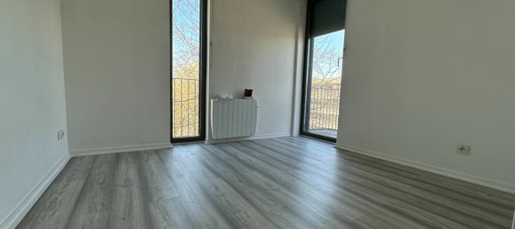 3 bedrooms Apartment in Lille, France No. 61052 8