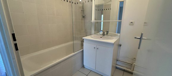 3 bedrooms Apartment in Lille, France No. 61052 11