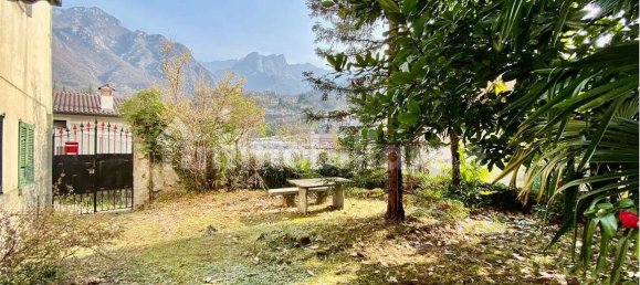 Casa de 5 habitaciónes en Mandello del Lario, Italy No. 88748 7